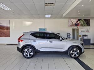 Volvo XC40 B4 Plus Bright - Image 3