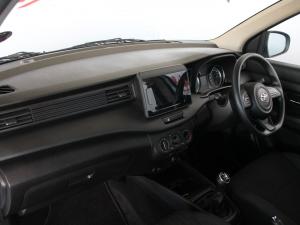 Toyota Rumion 1.5 SX manual - Image 7
