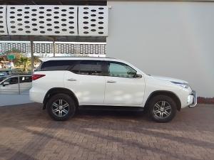 Toyota Fortuner 2.4GD-6 auto - Image 3