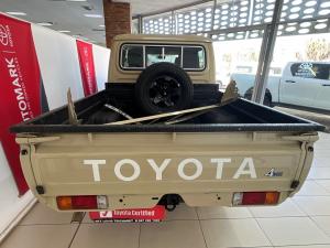 Toyota Land Cruiser 79 2.8GD-6 double cab - Image 5