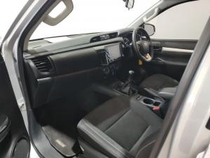Toyota Hilux 2.4GD-6 double cab Raider manual - Image 7