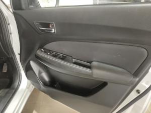 Suzuki Swift 1.2 GL manual - Image 23