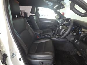 Toyota Hilux 2.8GD-6 double cab 4x4 Legend auto - Image 17