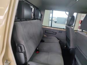Toyota Land Cruiser 79 4.0 V6 double cab - Image 18