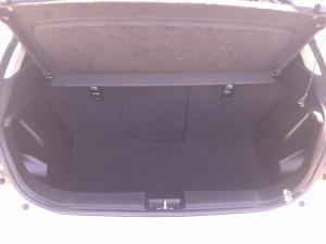 Toyota Starlet 1.5 XS auto - Image 16