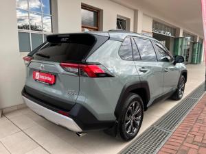 Toyota RAV4 2.0 GX-R AWD - Image 2