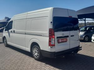 Toyota Quantum 2.8 SLWB panel van - Image 17