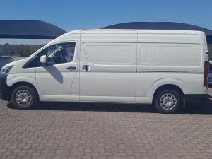 Toyota Quantum 2.8 SLWB panel van - Image 18
