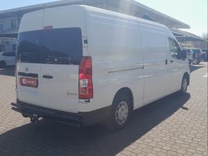 Toyota Quantum 2.8 SLWB panel van - Image 3