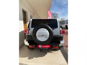 Toyota FJ Cruiser FJ Cruiser - Image 5