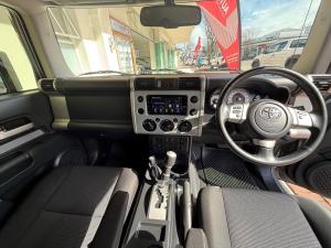 Toyota FJ Cruiser FJ Cruiser - Image 6