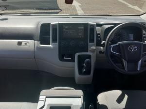 Toyota Quantum 2.8 SLWB panel van - Image 6