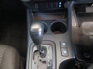 Toyota Hilux 2.4GD-6 double cab Raider auto - Image 13