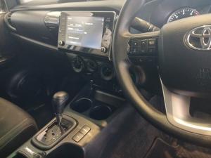 Toyota Hilux 2.4 GD-6 Raider X 4X4 automaticD/C - Image 13