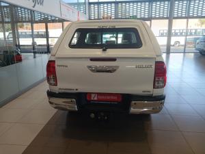 Toyota Hilux 2.4 GD-6 Raider X 4X4 automaticD/C - Image 5