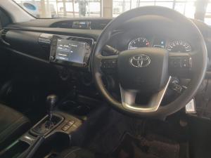 Toyota Hilux 2.4 GD-6 Raider X 4X4 automaticD/C - Image 6