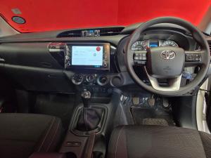 Toyota Hilux 2.4 GD-6 RB RaiderE/CAB - Image 6