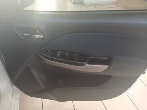 Toyota Starlet 1.4 Xi - Image 22