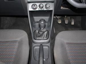 Volkswagen Polo Vivo 1.4 Trendline - Image 14