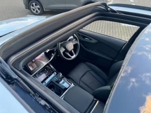 Audi Q8 55TFSI Quattro TIP Black Edition - Image 11