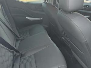 Nissan Navara 2.5DDTI LE/LE Plus automatic D/C - Image 11