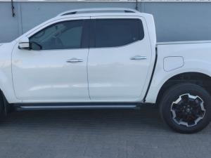 Nissan Navara 2.5DDTI LE/LE Plus automatic D/C - Image 21
