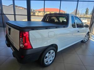 Nissan NP200 1.6 Safety PackS/C - Image 3