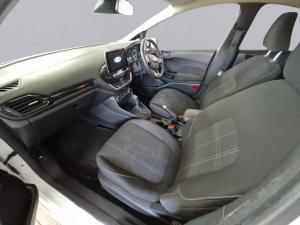 Ford Fiesta 1.0 Ecoboost Trend 5-Door automatic - Image 3