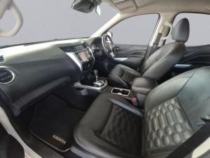 Nissan Navara 2.5DDTI LE/LE Plus 4X4 automatic D/C - Image 3