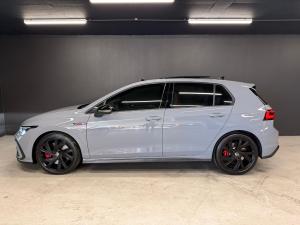 Volkswagen Golf GTI - Image 4