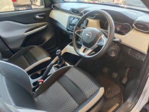 Nissan Magnite 1.0 Visia auto - Image 8