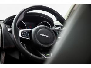 Jaguar F-Pace 30d AWD R-Sport - Image 19