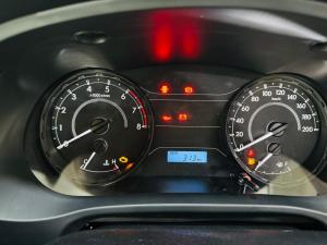 Toyota Hilux 2.0 single cab S (aircon) - Image 6