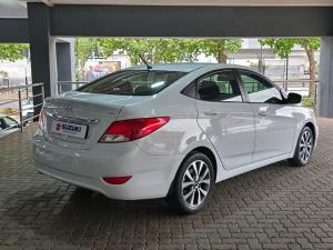 Hyundai Accent sedan 1.6 Fluid auto - Image 7