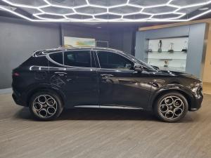 Alfa Romeo Tonale 1.5T Hybrid Ti - Image 2