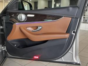 Mercedes-Benz E-Class E220d Avantgarde - Image 9