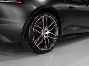Jaguar F-Type P450 R-Dynamic coupe - Image 25