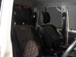 Toyota Land Cruiser 79 2.8GD-6 double cab - Image 16