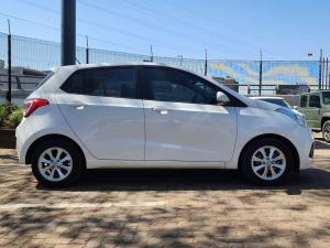 Hyundai Grand i10 1.25 Fluid auto - Image 6