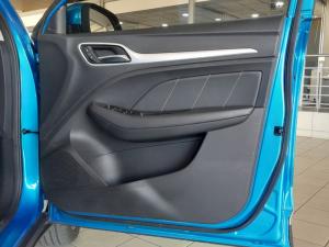 MG ZS 1.5 Luxury - Image 9