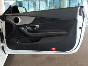 Mercedes-Benz C-Class C200 coupe auto - Image 17