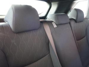 Toyota Corolla Cross 1.8 Xi - Image 23
