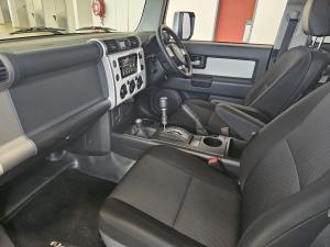 Toyota FJ Cruiser FJ Cruiser - Image 7