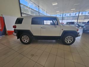 Toyota FJ Cruiser FJ Cruiser - Image 3
