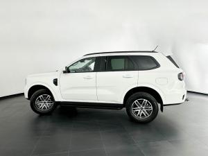 Ford Everest 2.0D BI-TURBO XLT4X4 automatic - Image 3