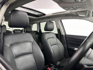 Suzuki Vitara 1.6 GLX automatic - Image 11
