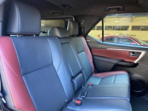 Toyota Fortuner 2.8GD-6 48V VX - Image 9