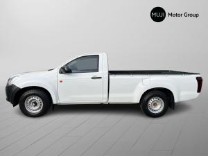 Isuzu D-Max Gen 6 250 single cab Fleetside safety - Image 8