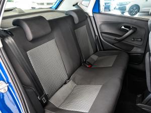 Volkswagen Polo Vivo hatch 1.6 Highline - Image 14