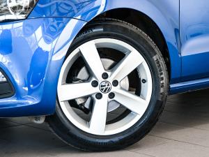 Volkswagen Polo Vivo hatch 1.6 Highline - Image 2